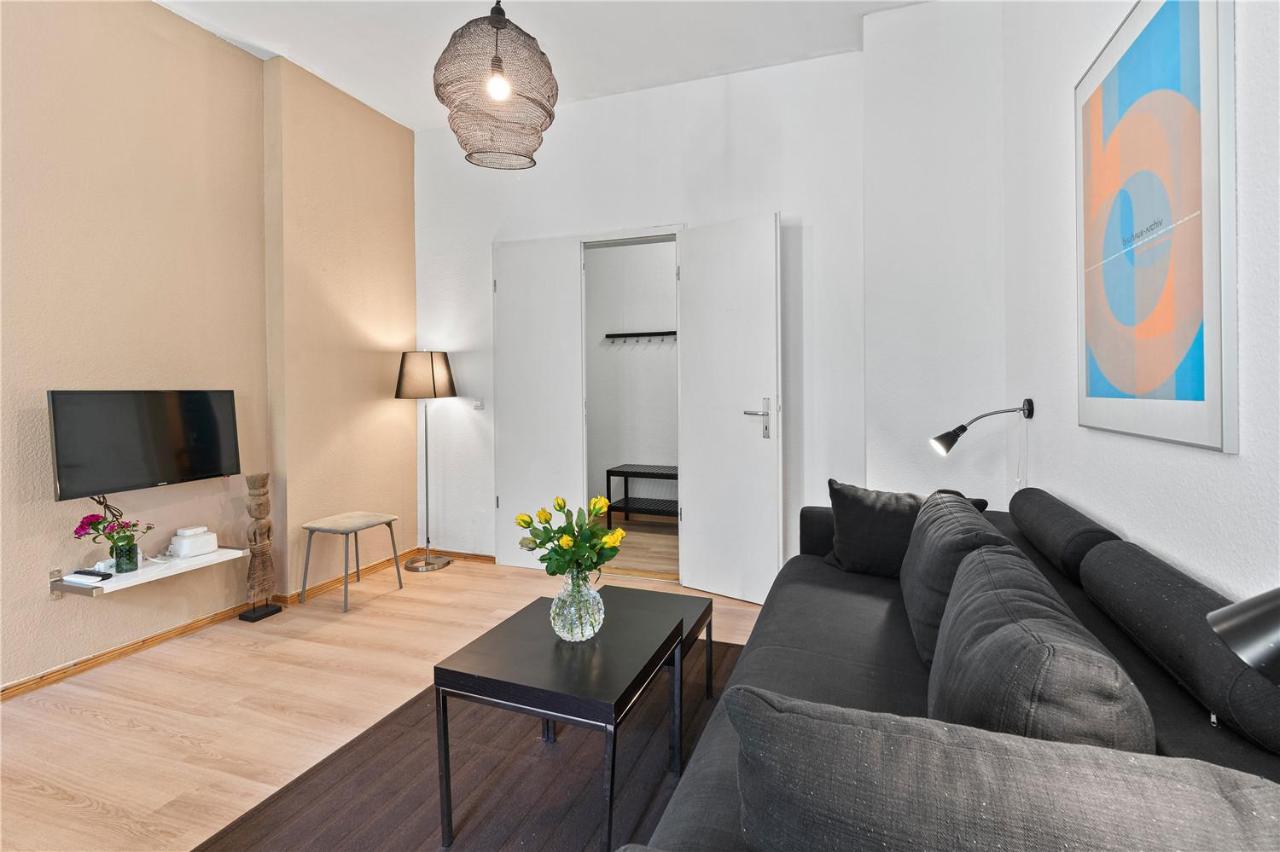 Holiday 33 Apartments Efg Schoenhauser Allee Mit Balkon ベルリン エクステリア 写真