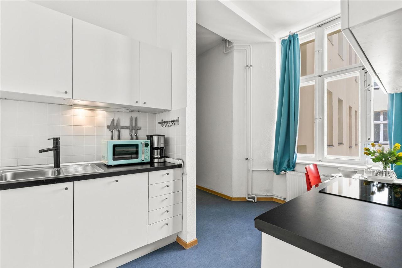 Holiday 33 Apartments Efg Schoenhauser Allee Mit Balkon ベルリン エクステリア 写真