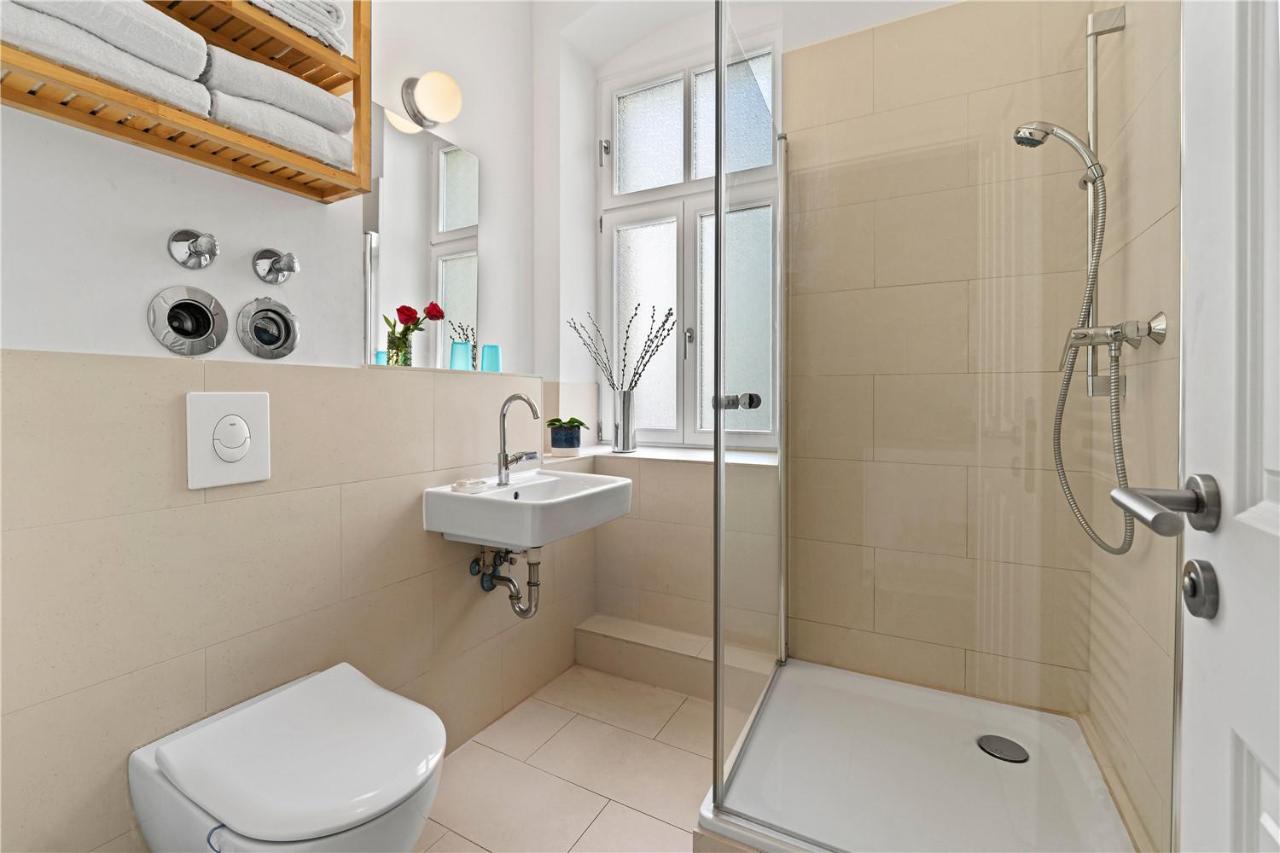 Holiday 33 Apartments Efg Schoenhauser Allee Mit Balkon ベルリン エクステリア 写真